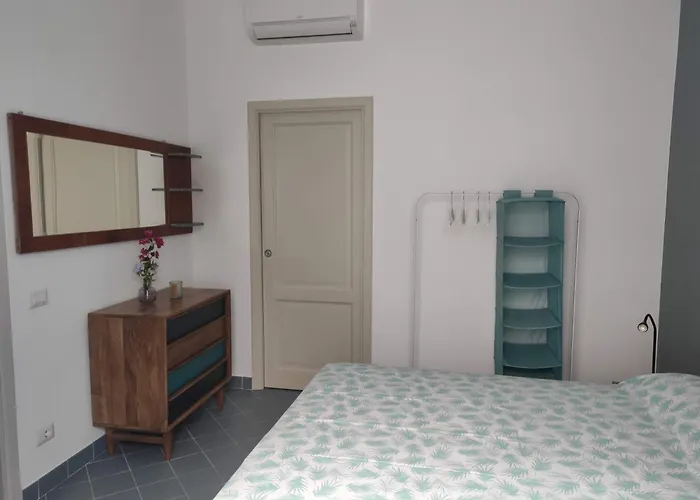 Con Giardino E Vista Panoramica